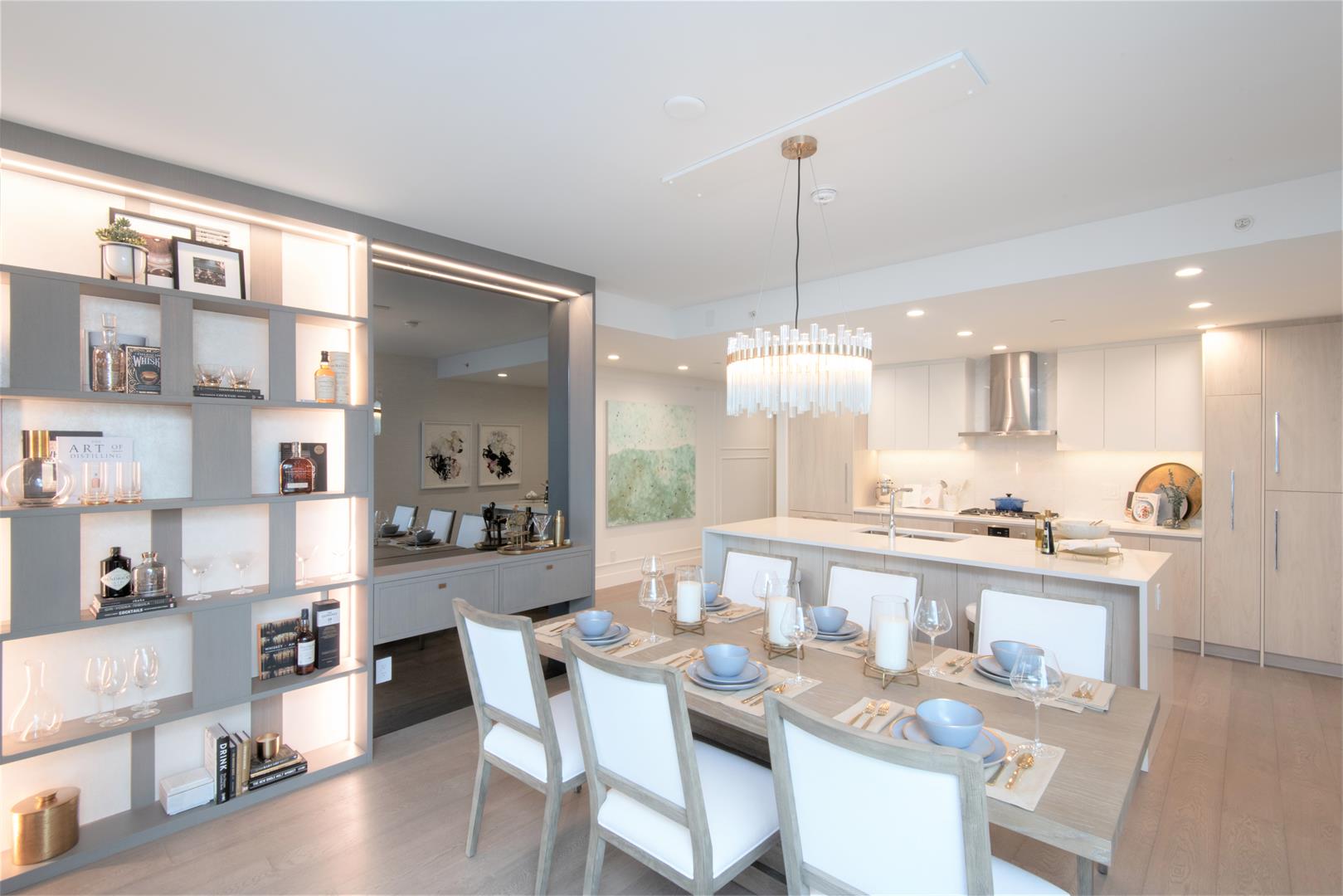 512 177 3rd St West, North Vancouver 2