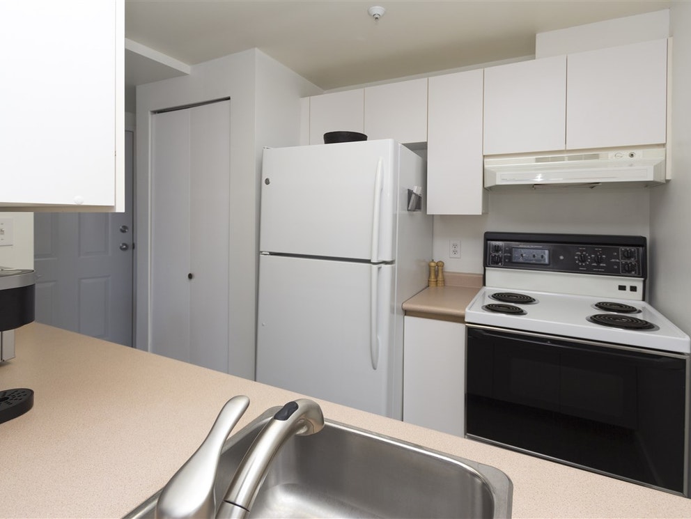 1001 811 Helmcken St, Vancouver West 12