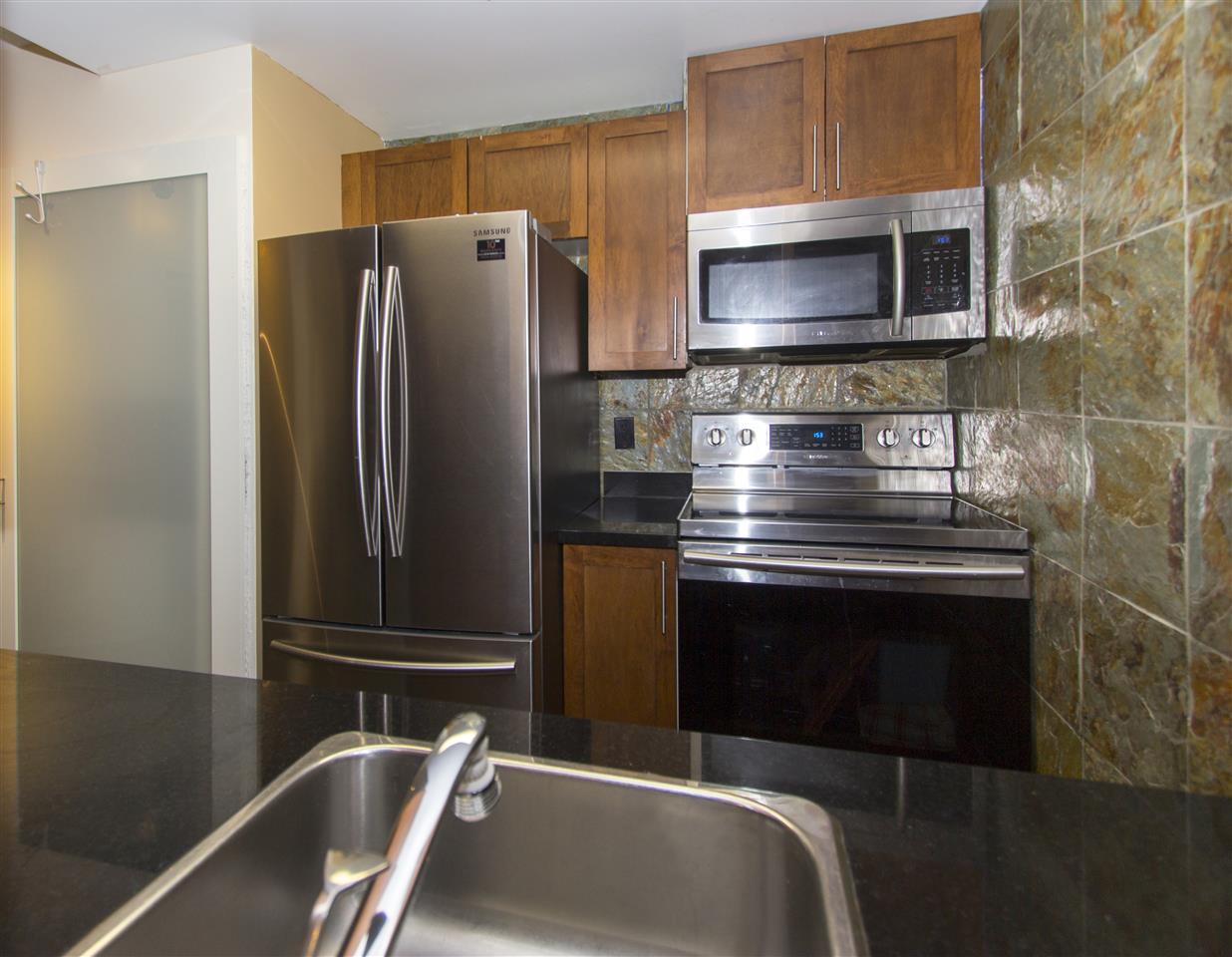 1101- 811 Helmcken St, Vancouver 4