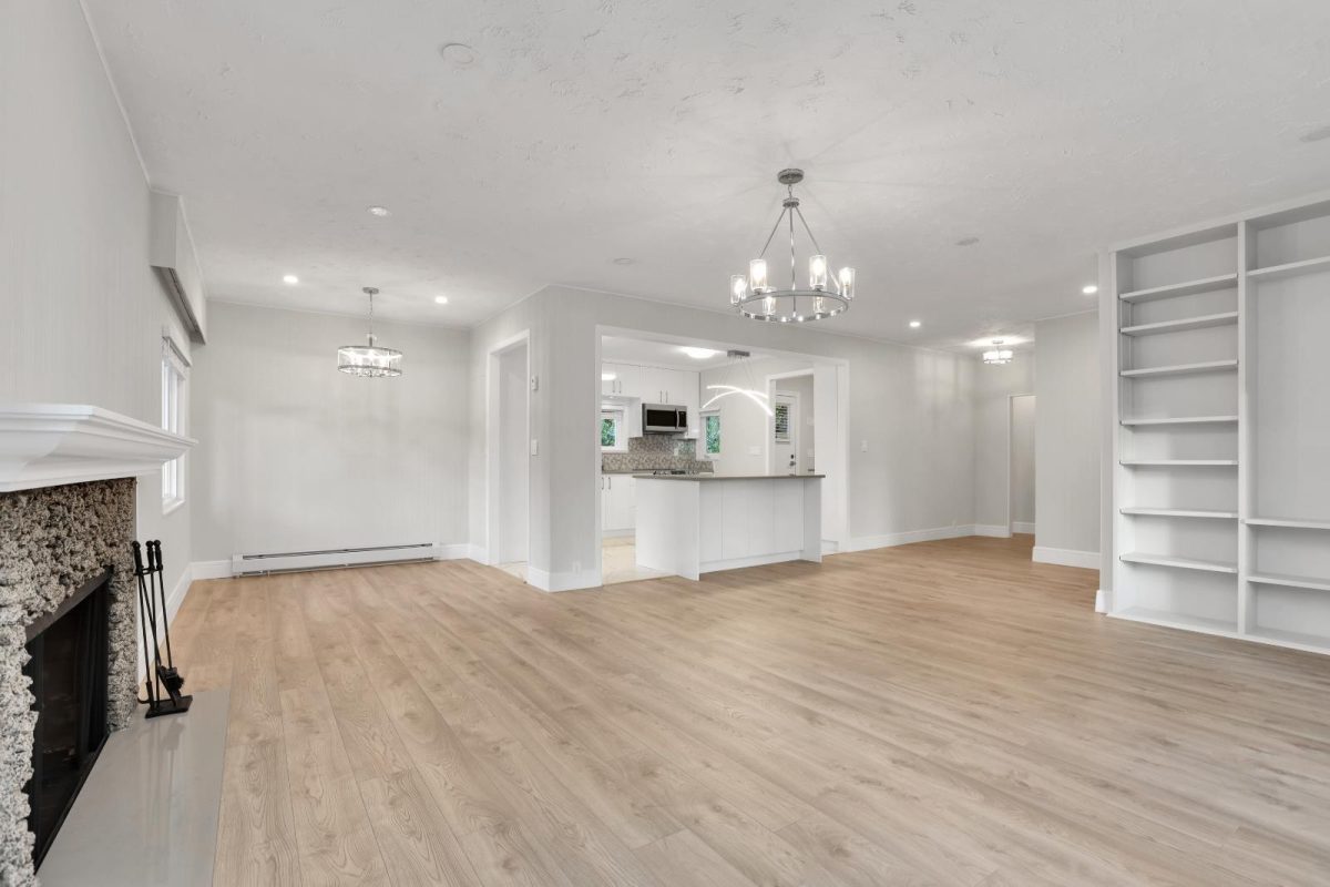 414 E Carisbrooke Road, North Vancouver 11