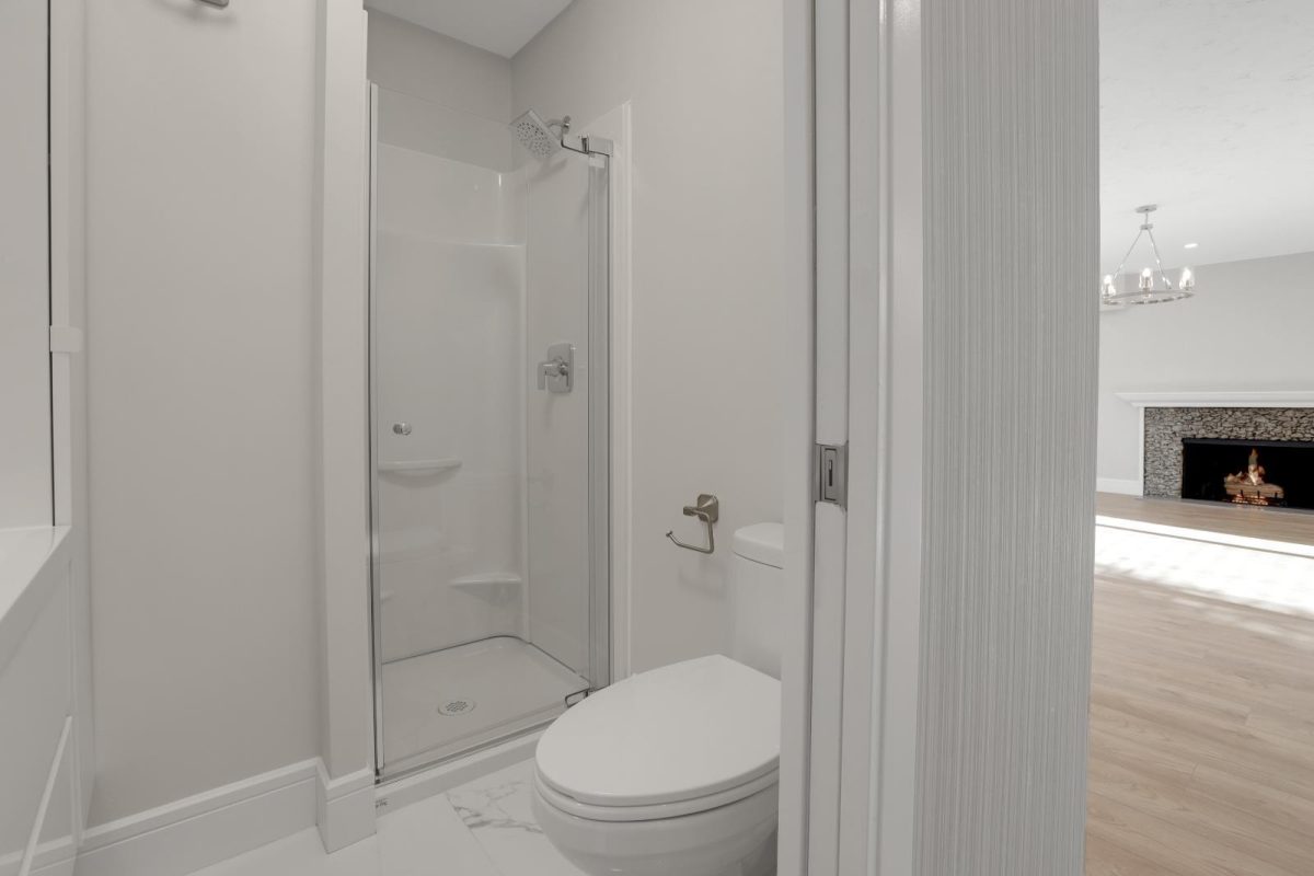 414 E Carisbrooke Road, North Vancouver 23
