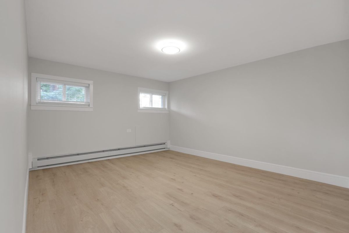 414 E Carisbrooke Road, North Vancouver 28