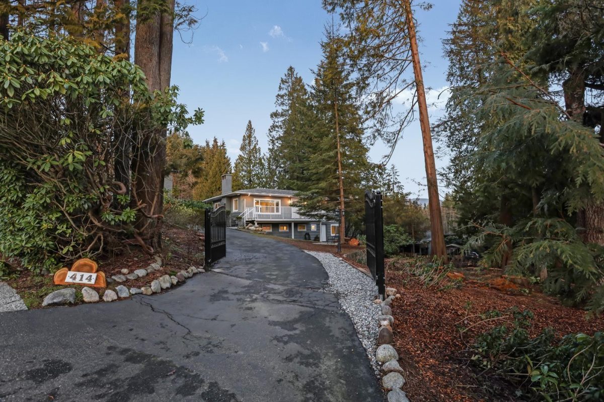 414 E Carisbrooke Road, North Vancouver 3