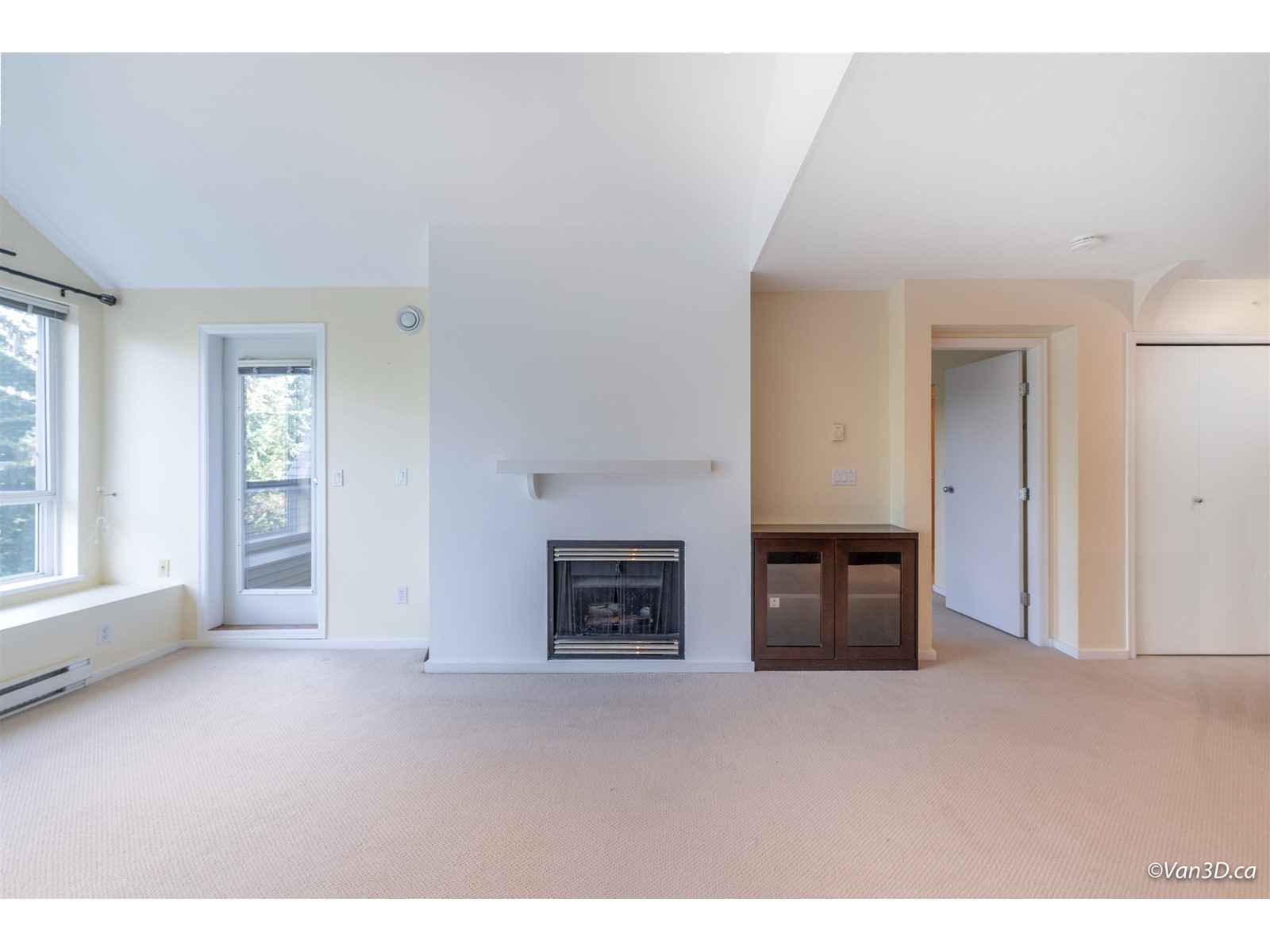 407 1111 LYNN VALLEY ROAD 11