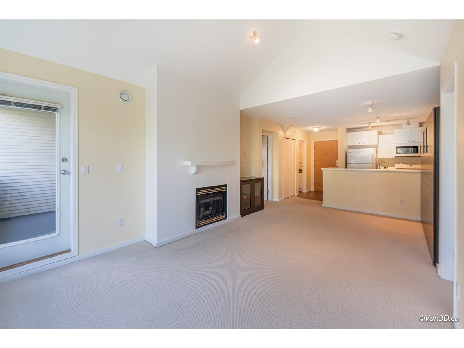 407 1111 LYNN VALLEY ROAD 12