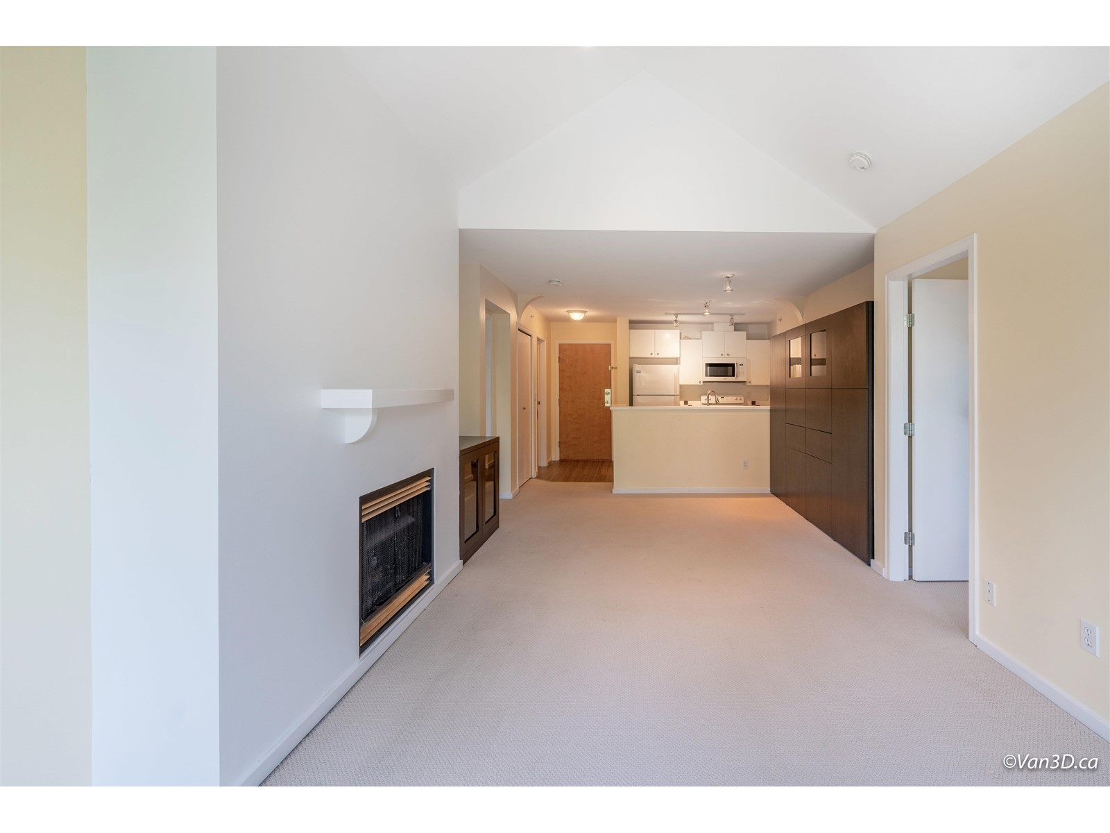 407 1111 LYNN VALLEY ROAD 13