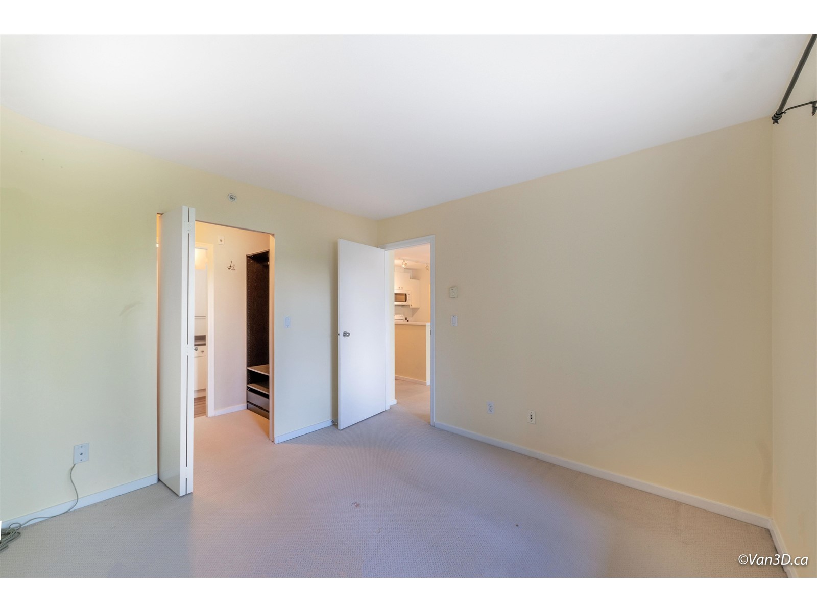 407 1111 LYNN VALLEY ROAD 16