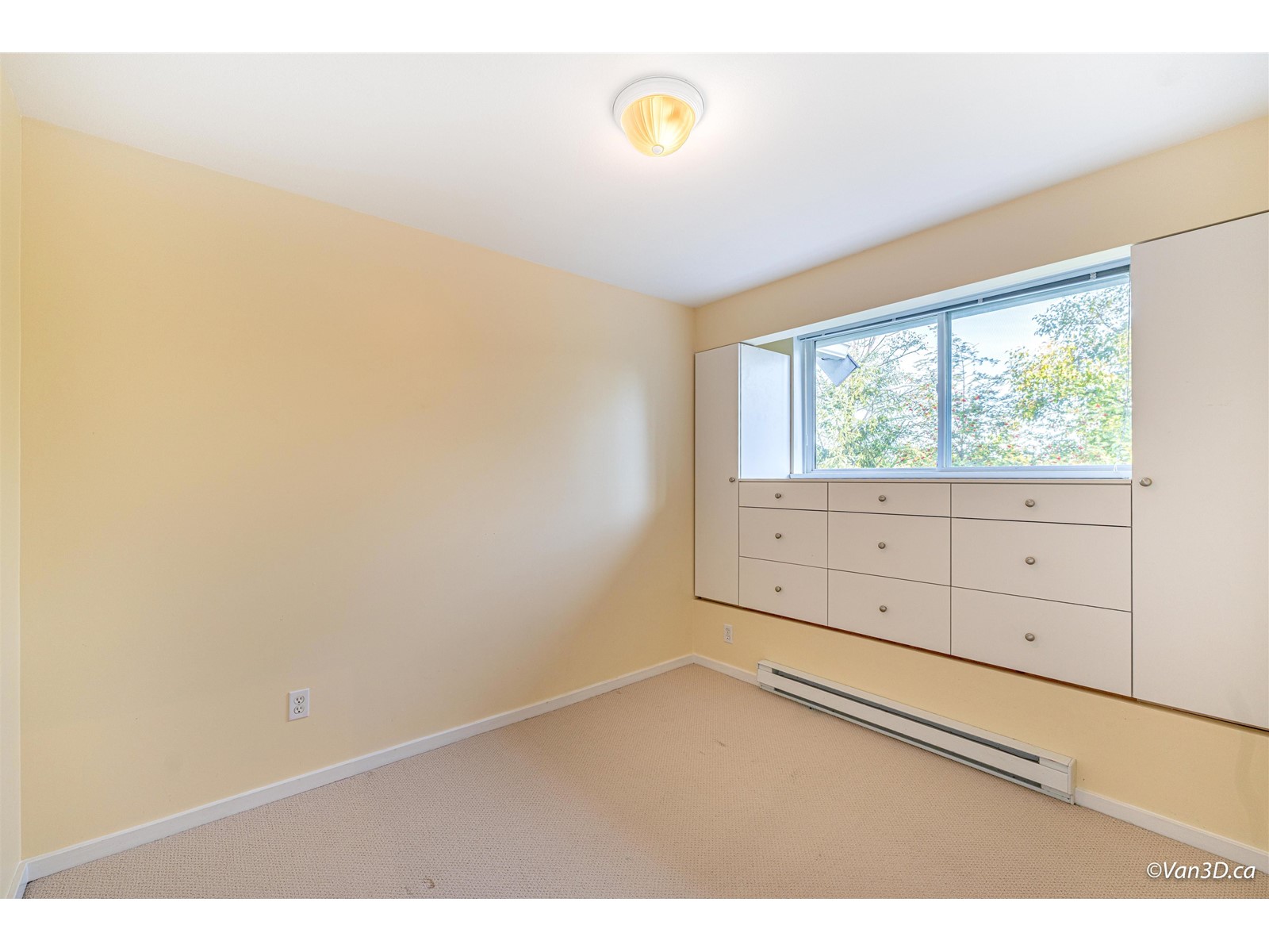407 1111 LYNN VALLEY ROAD 19