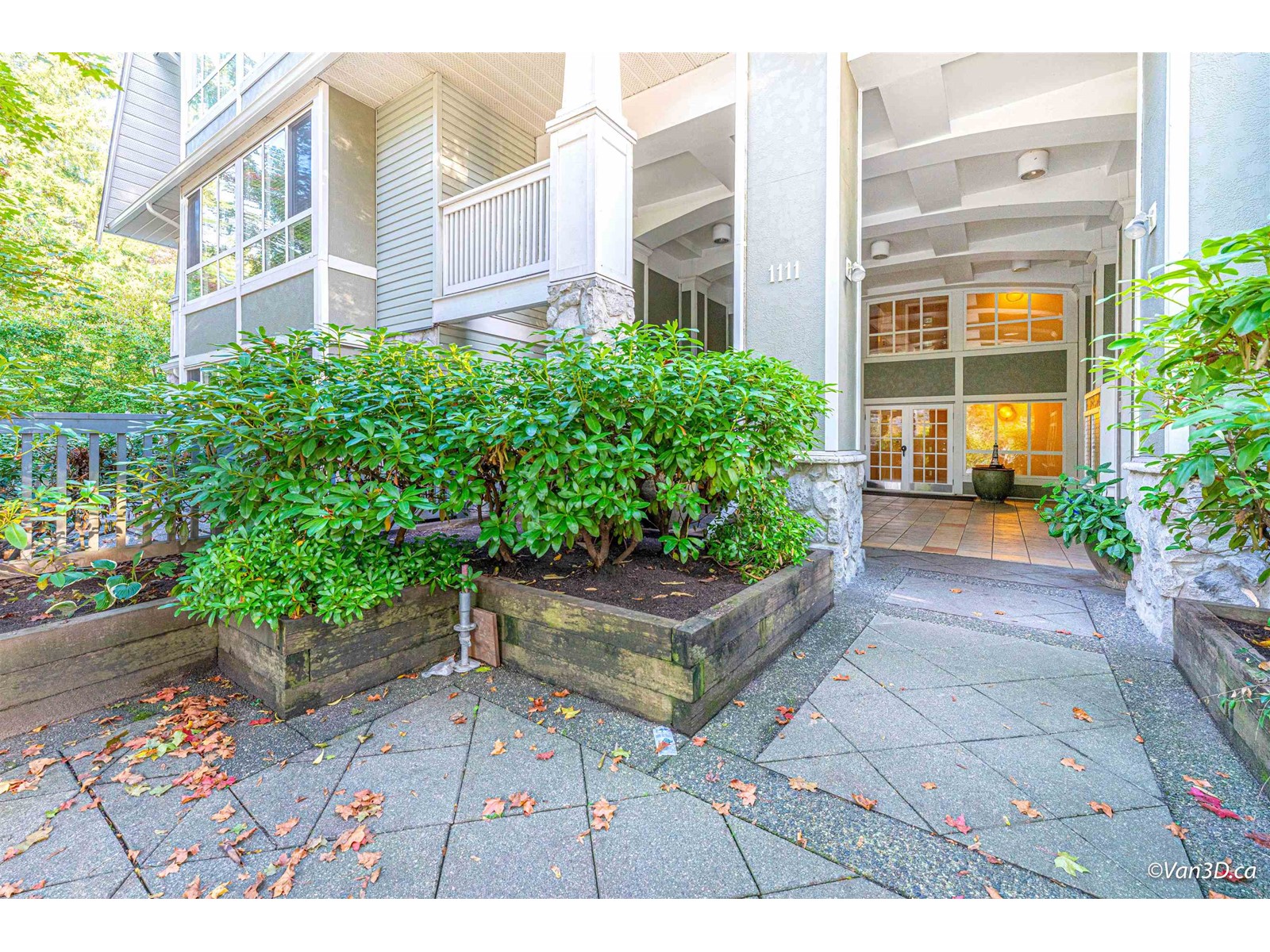 407 1111 LYNN VALLEY ROAD 23