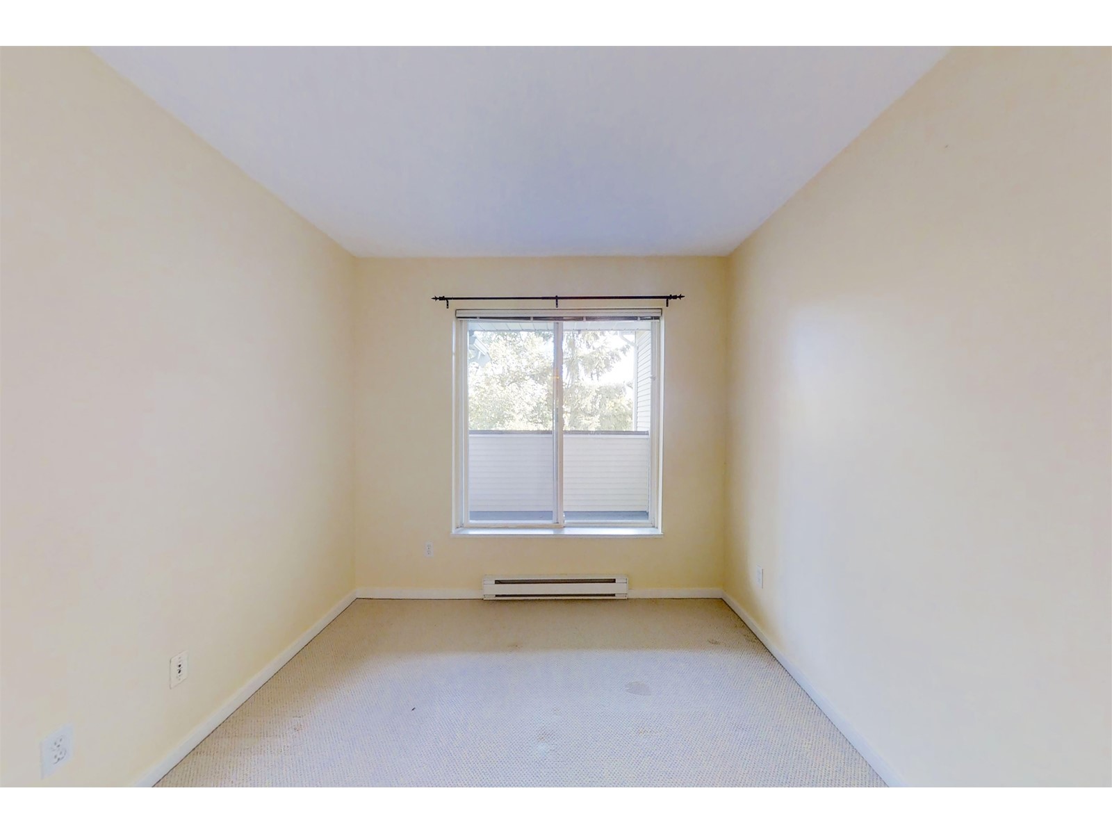 407 1111 LYNN VALLEY ROAD 25