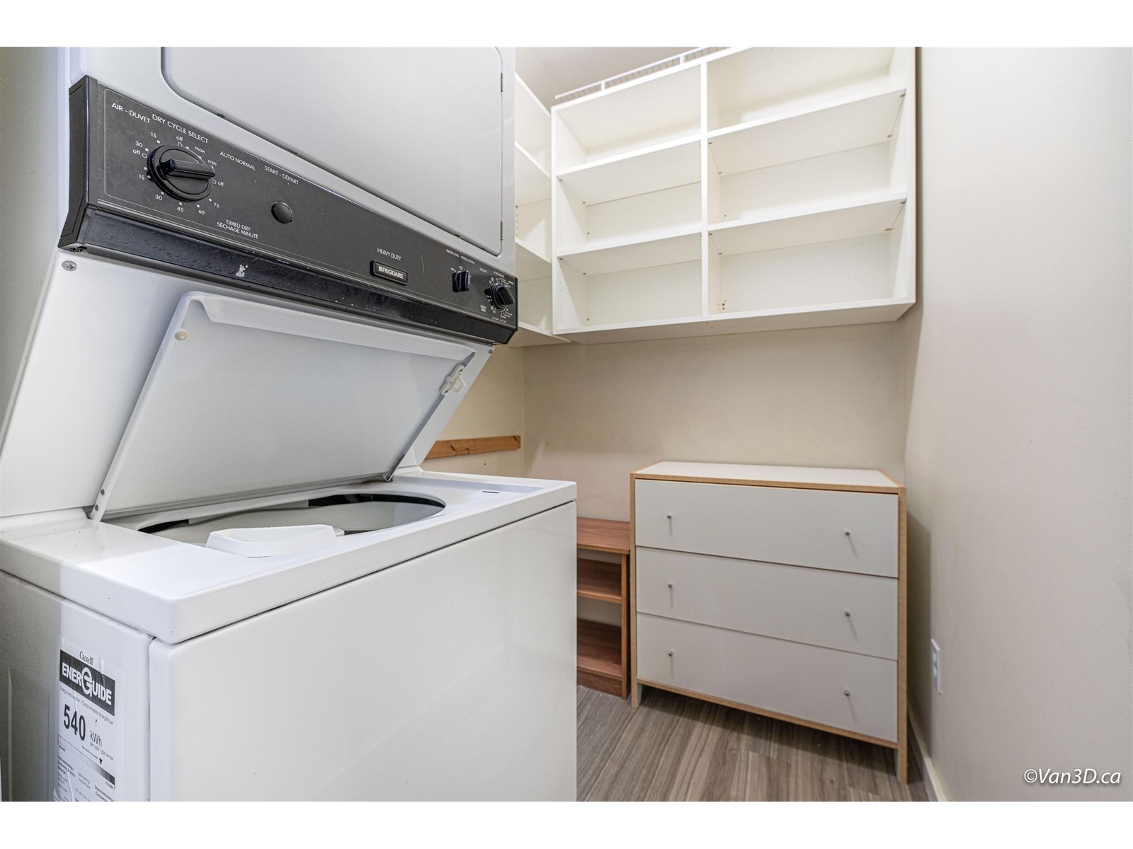 407 1111 LYNN VALLEY ROAD 5