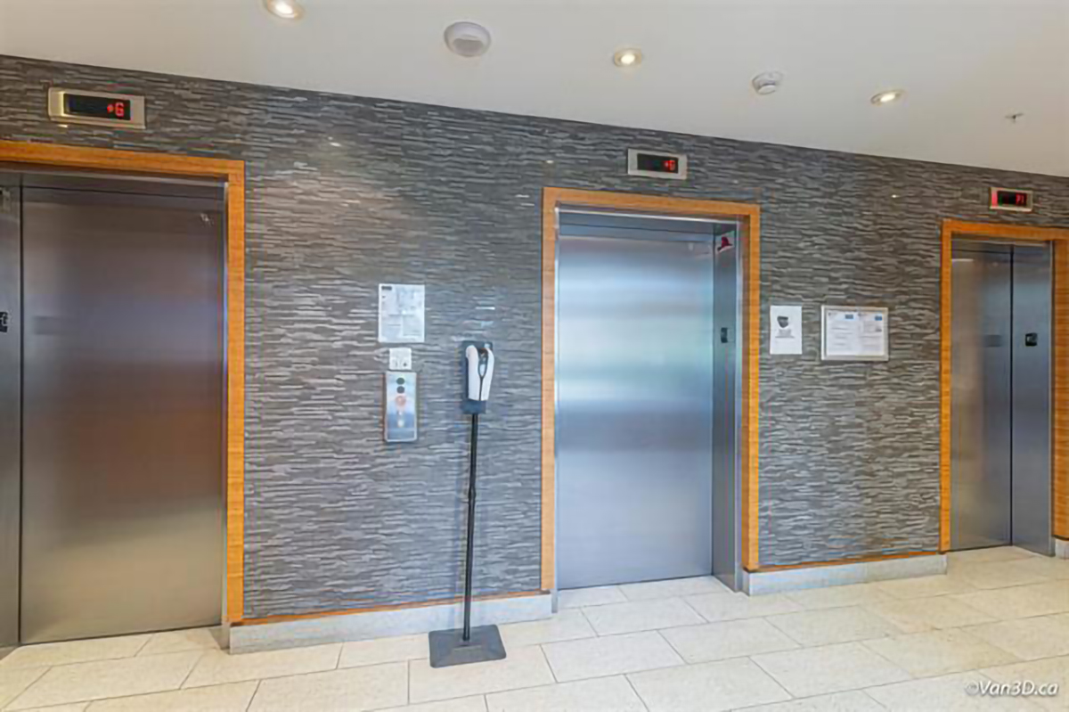 615 135 E 17th Street, North Vancouver 10