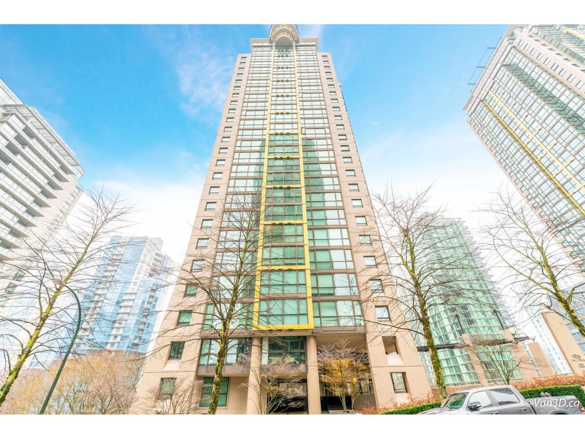 301 1367 Alberni Street, Vancouver 4