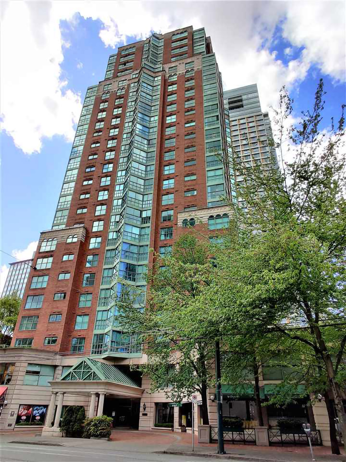 1703 909 Burrard Street, Vancouver 17