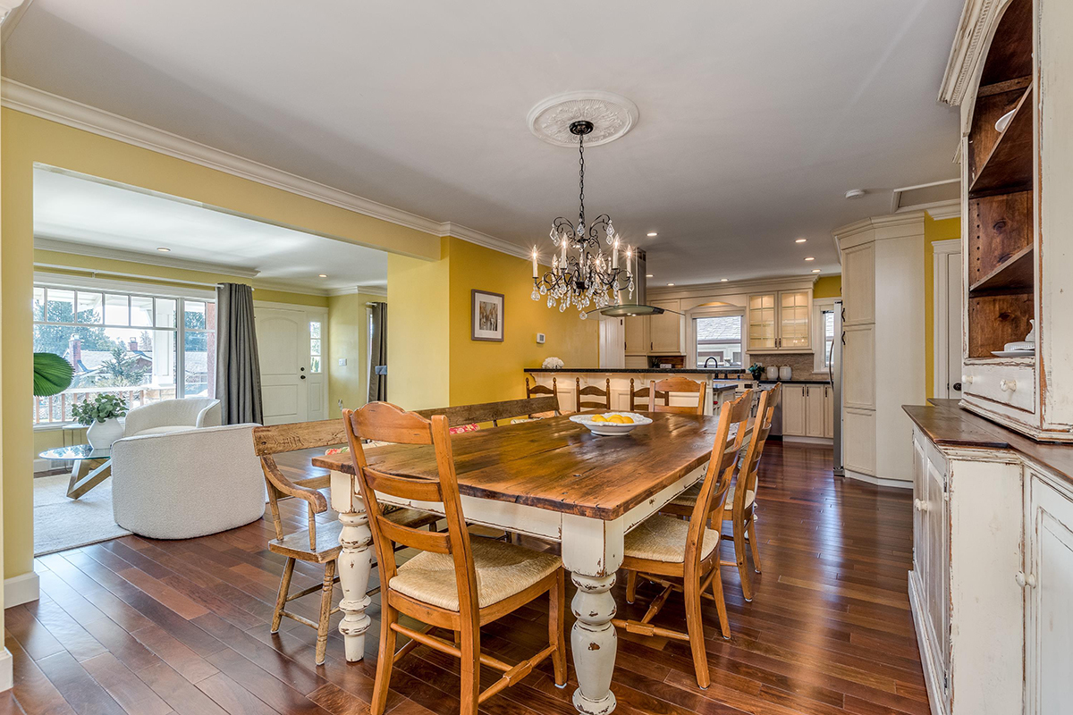 428 W 24th Street, North Vancouver 10