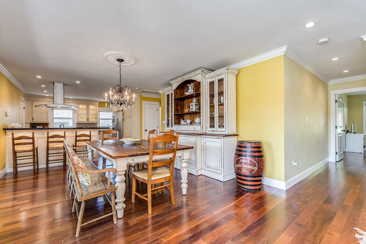 428 W 24th Street, North Vancouver 11