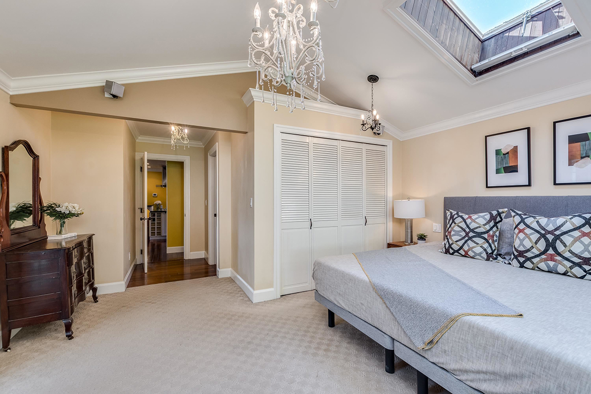 428 W 24th Street, North Vancouver 19