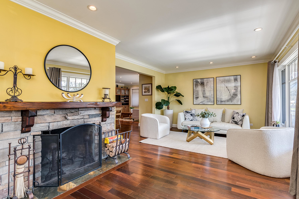 428 W 24th Street, North Vancouver 3