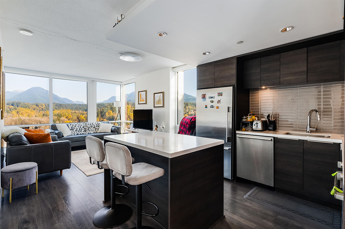 2002 1550 Fern Street, North Vancouver