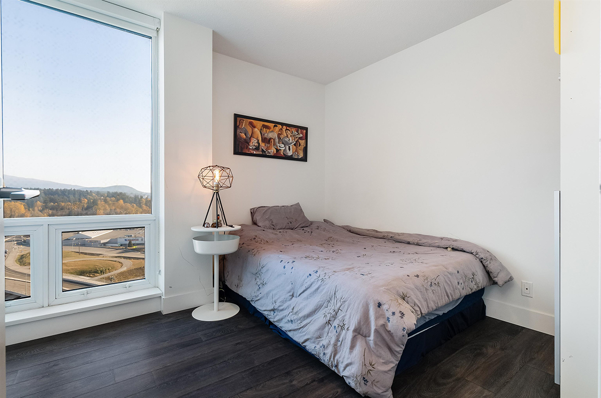 2002 1550 Fern Street, North Vancouver 14