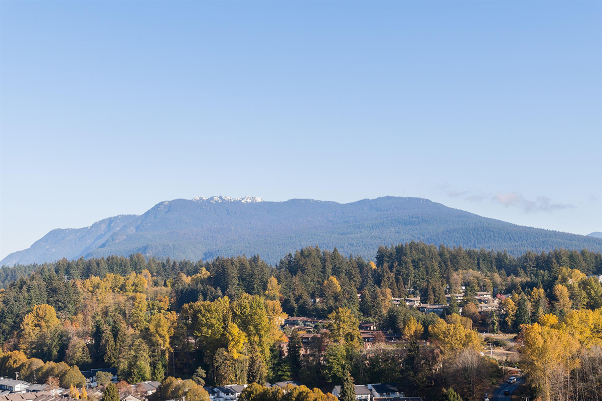 2002 1550 Fern Street, North Vancouver 24