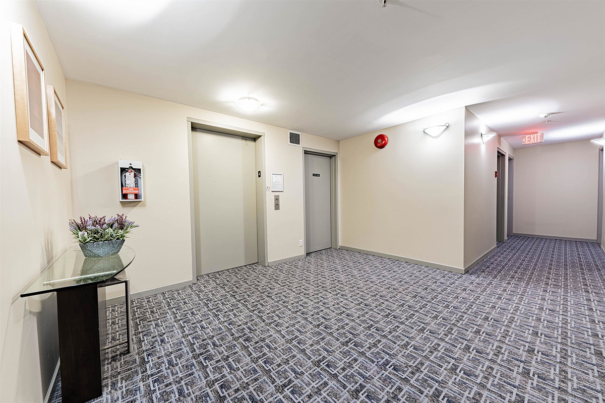 405 137 W 17TH Street, North Vancouver 19