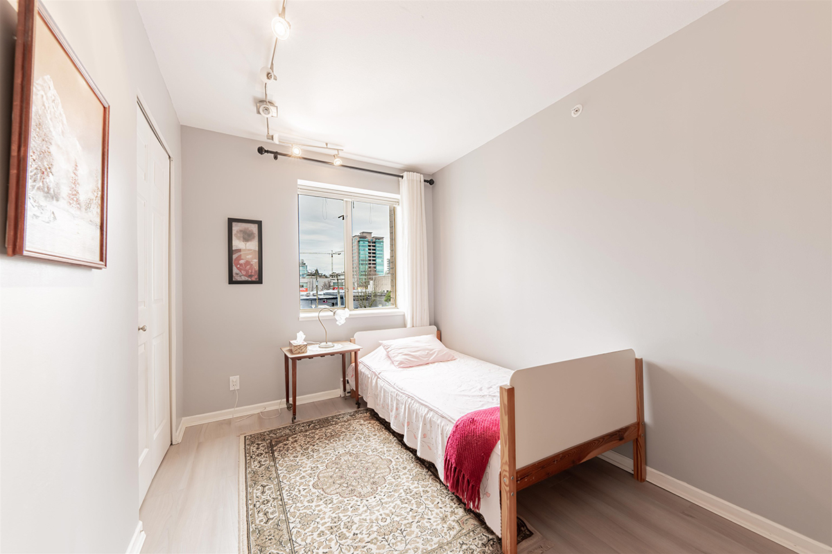 405 137 W 17TH Street, North Vancouver 4