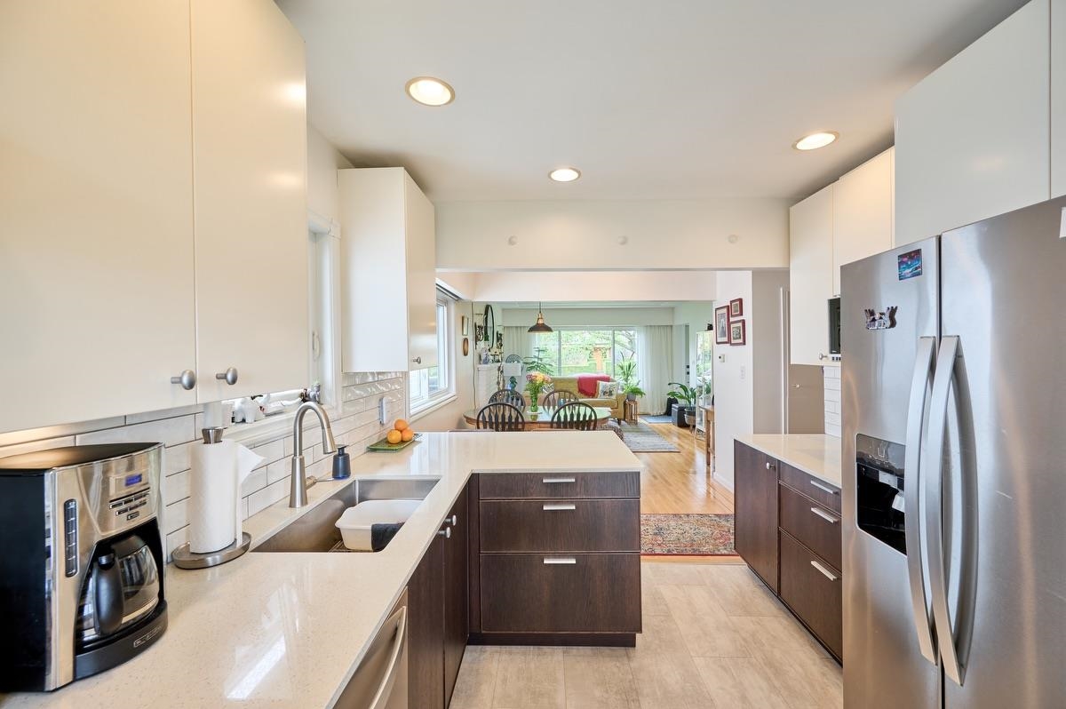 4578 UNION STREET, Burnaby 9